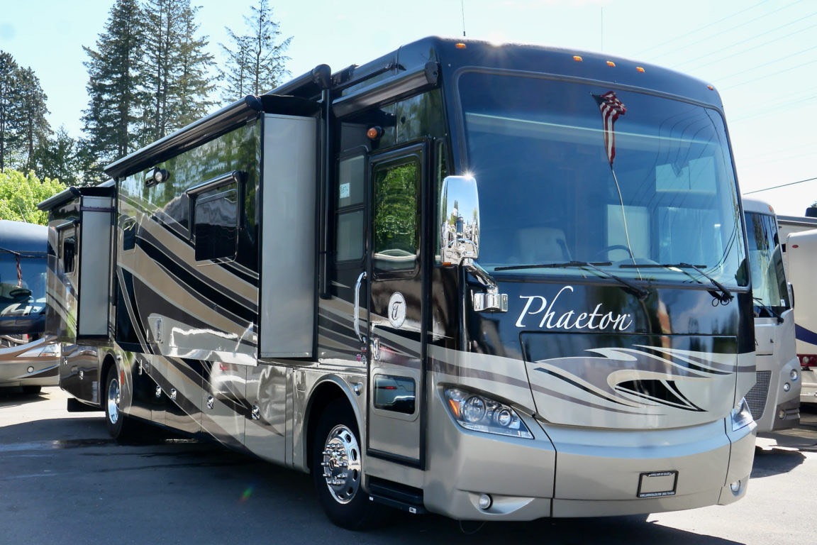 Tiffin Phaeton Luxury Motor Coach