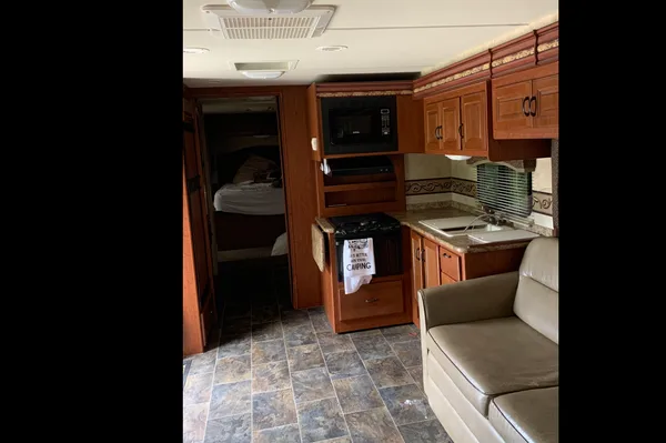 KAREN's Thor Motor Coach Hurricane Class A