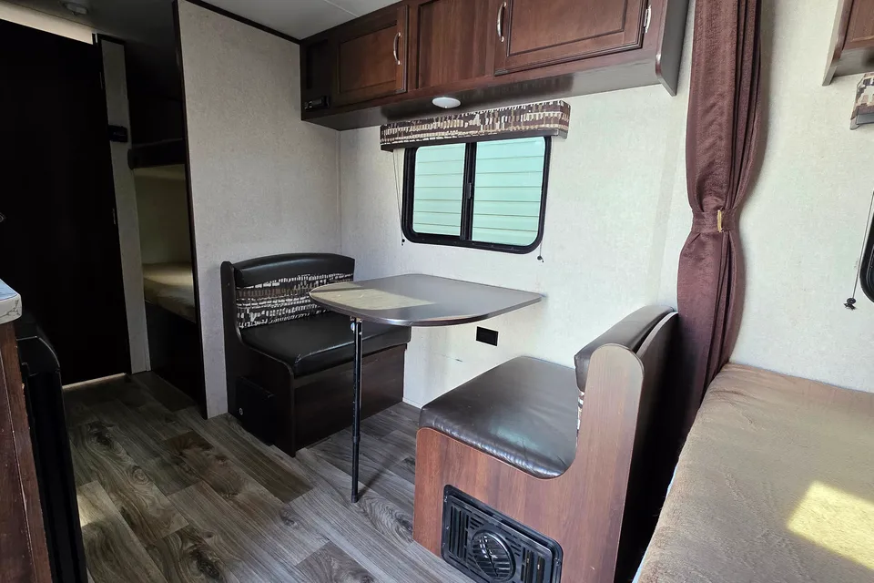 Fam Jam Jayco Jay flight SLX 174BH