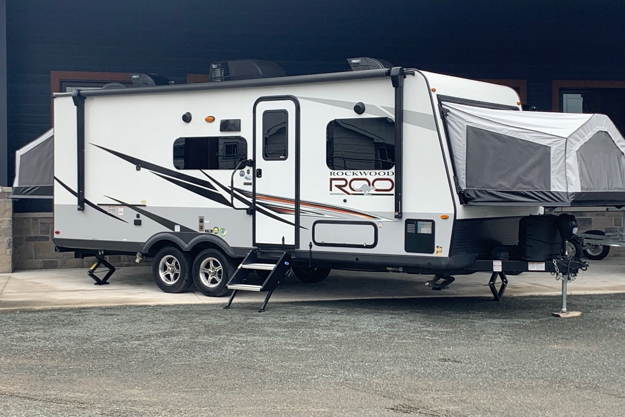 Rockwood Roo 233S Hybrid