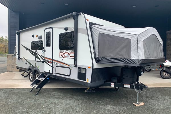 Rockwood Roo 233S Hybrid