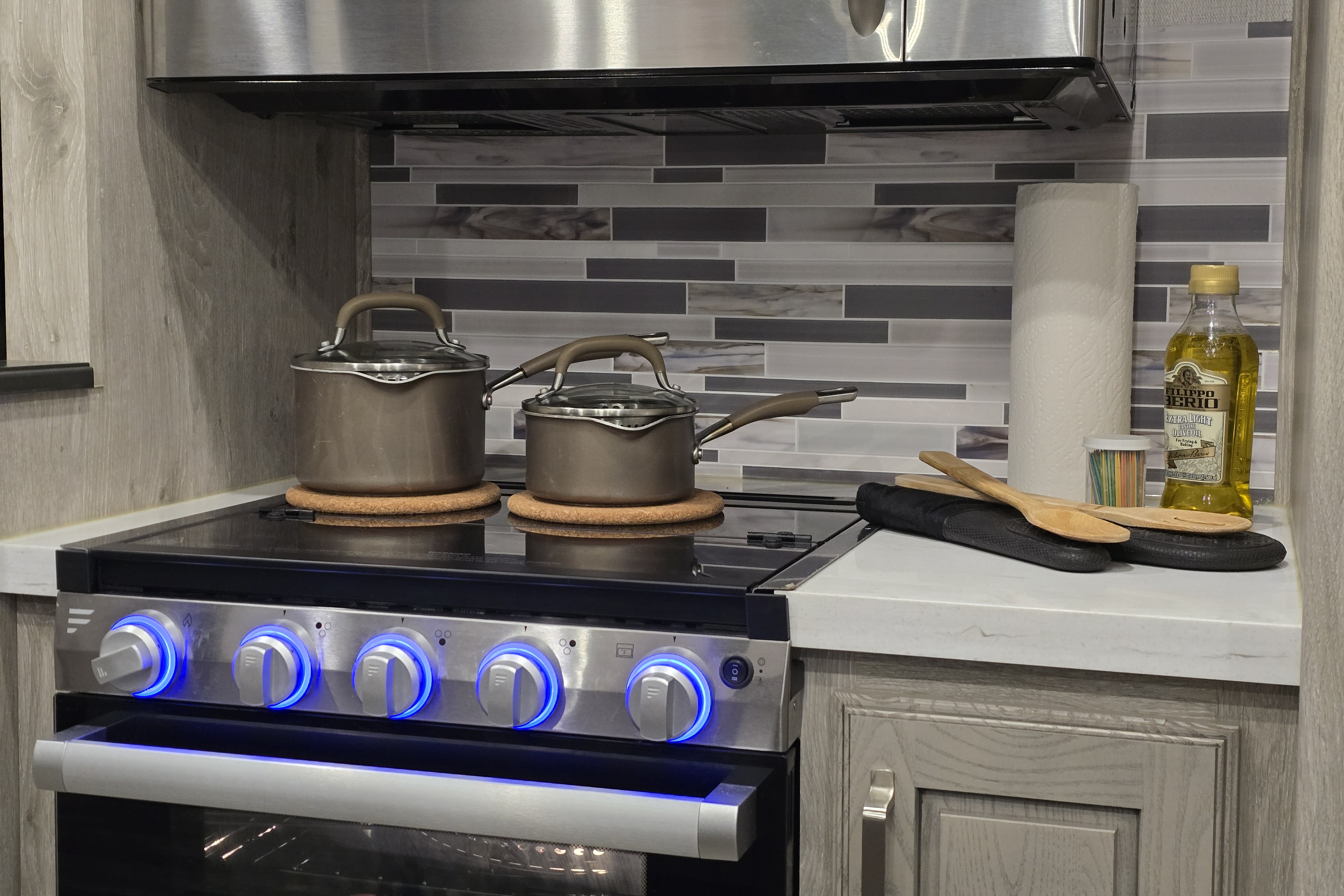 2024 Keystone Avalanche Fifth Wheel