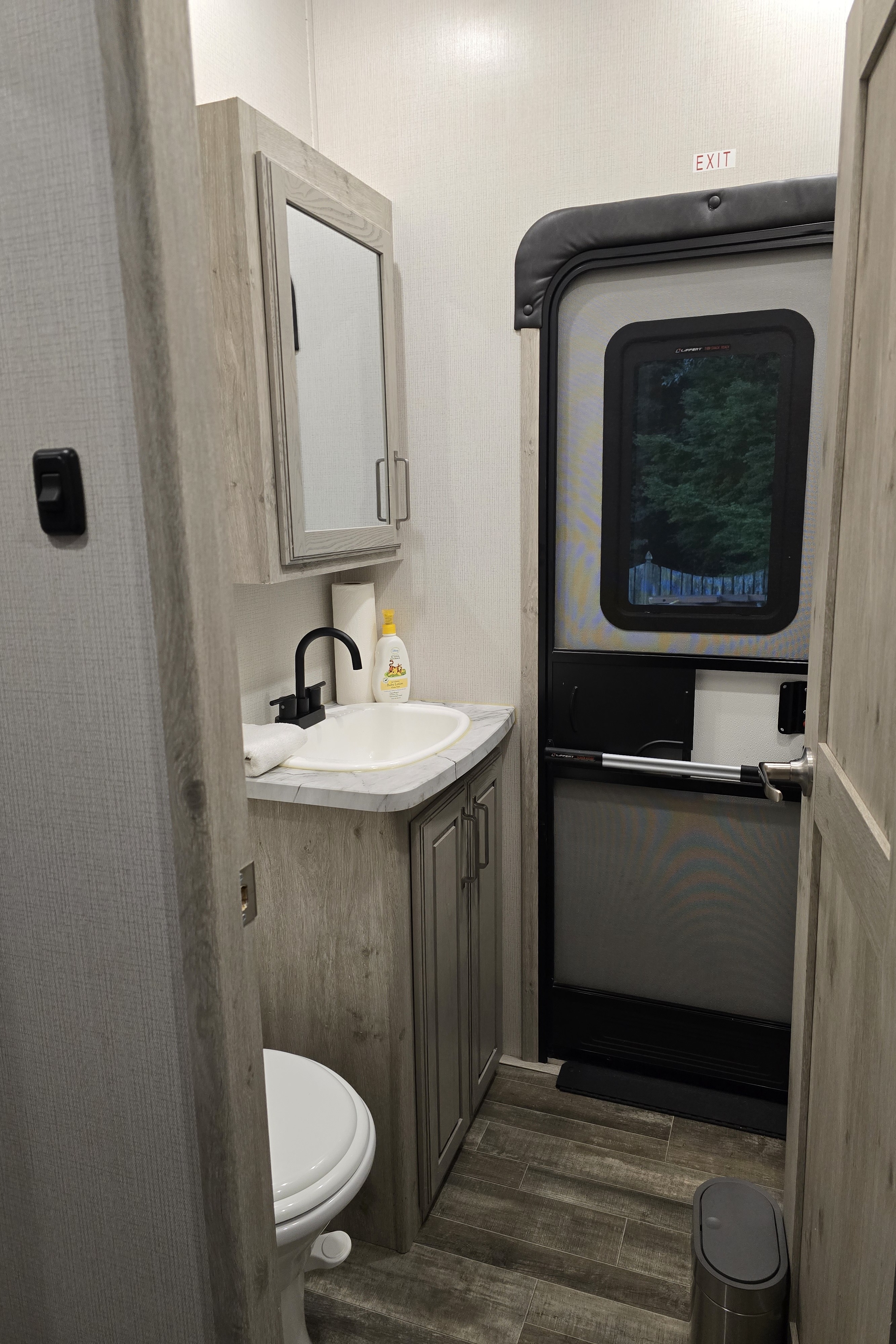 2024 Keystone Avalanche Fifth Wheel
