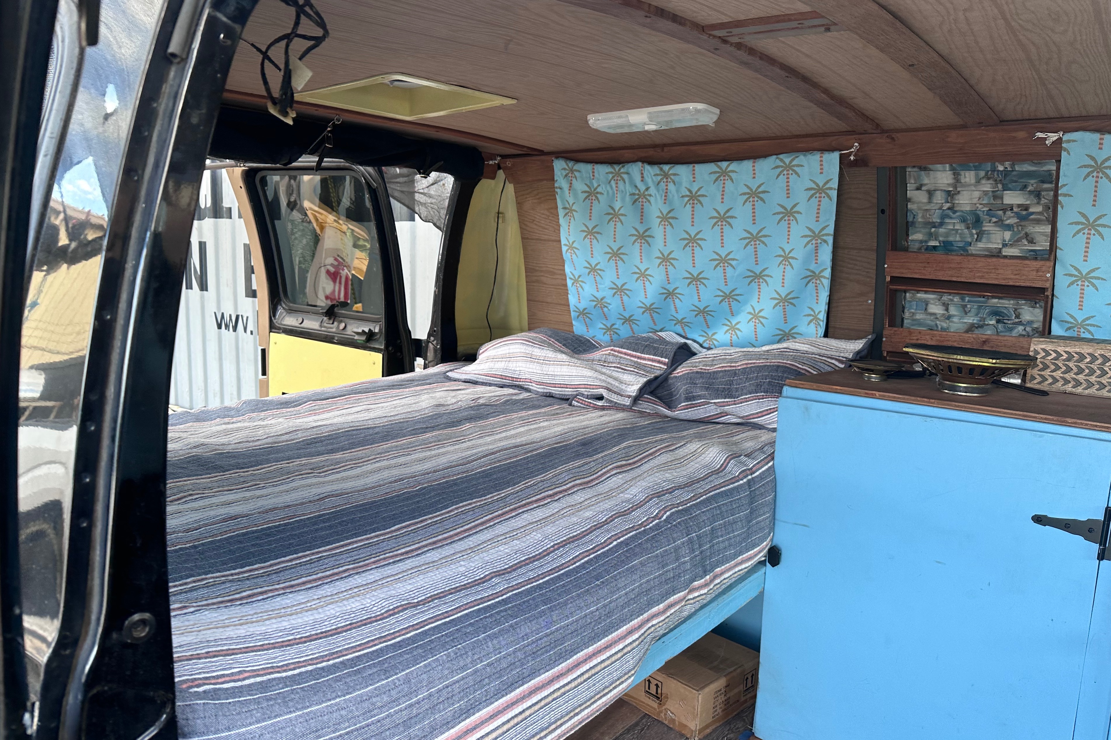 Good vibes Maui Camper Van
