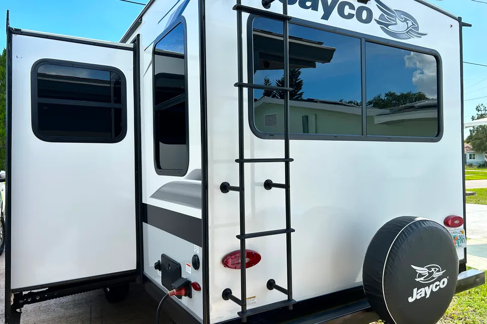 Reynolds' Rolling Resort Pet Friendly Travel Trailer