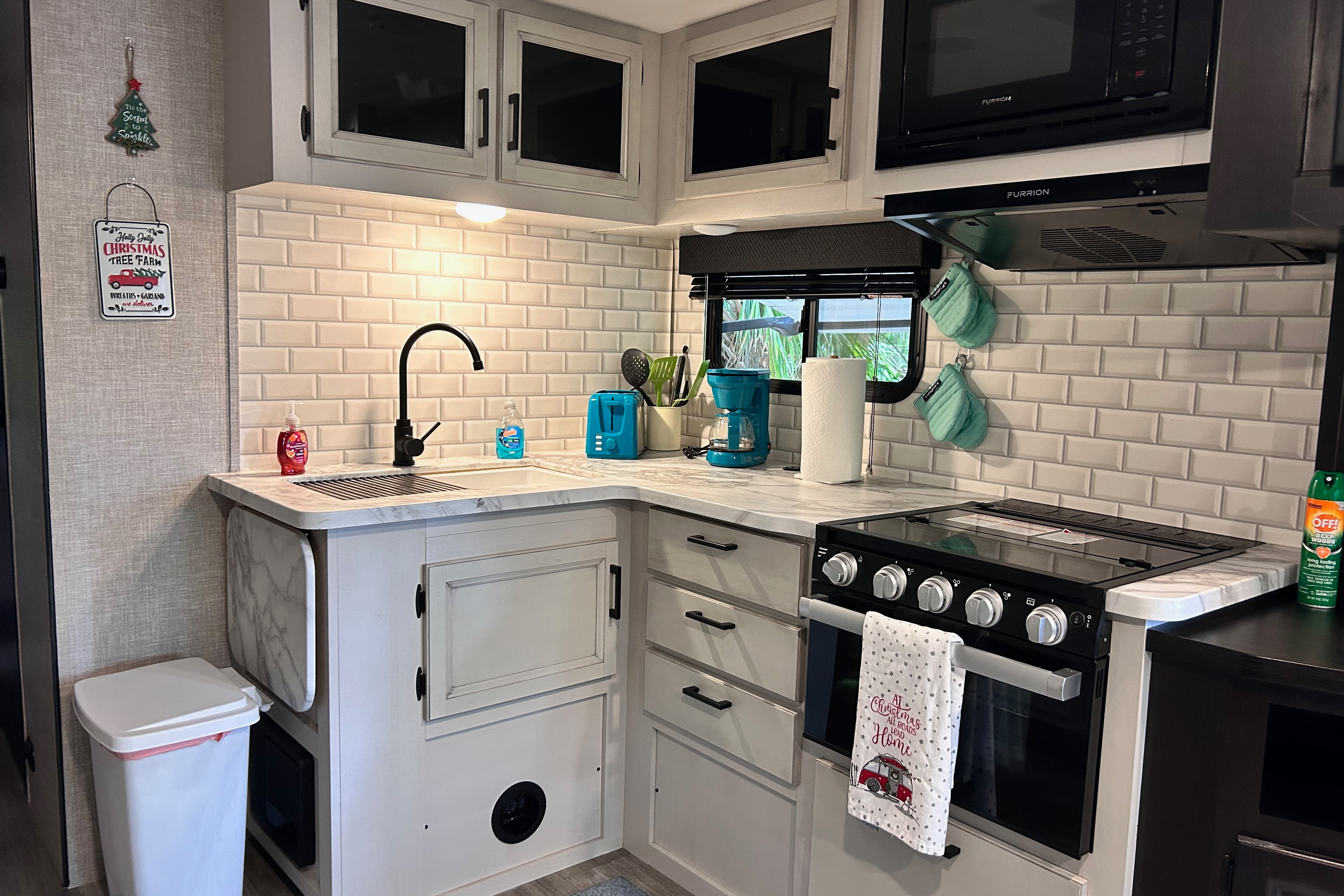 Reynolds' Rolling Resort Pet Friendly Travel Trailer