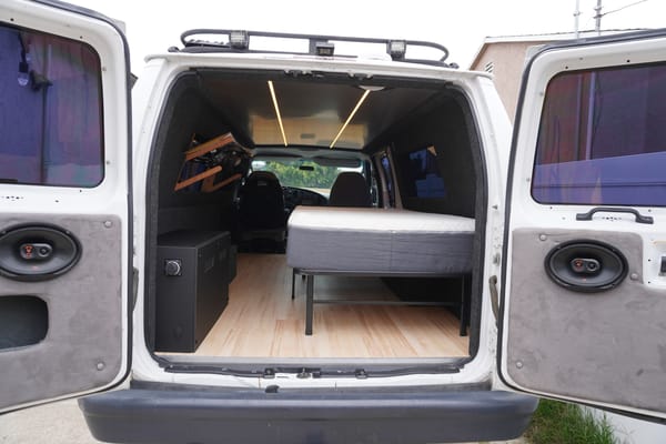 Jack 's Ford E350 Class B