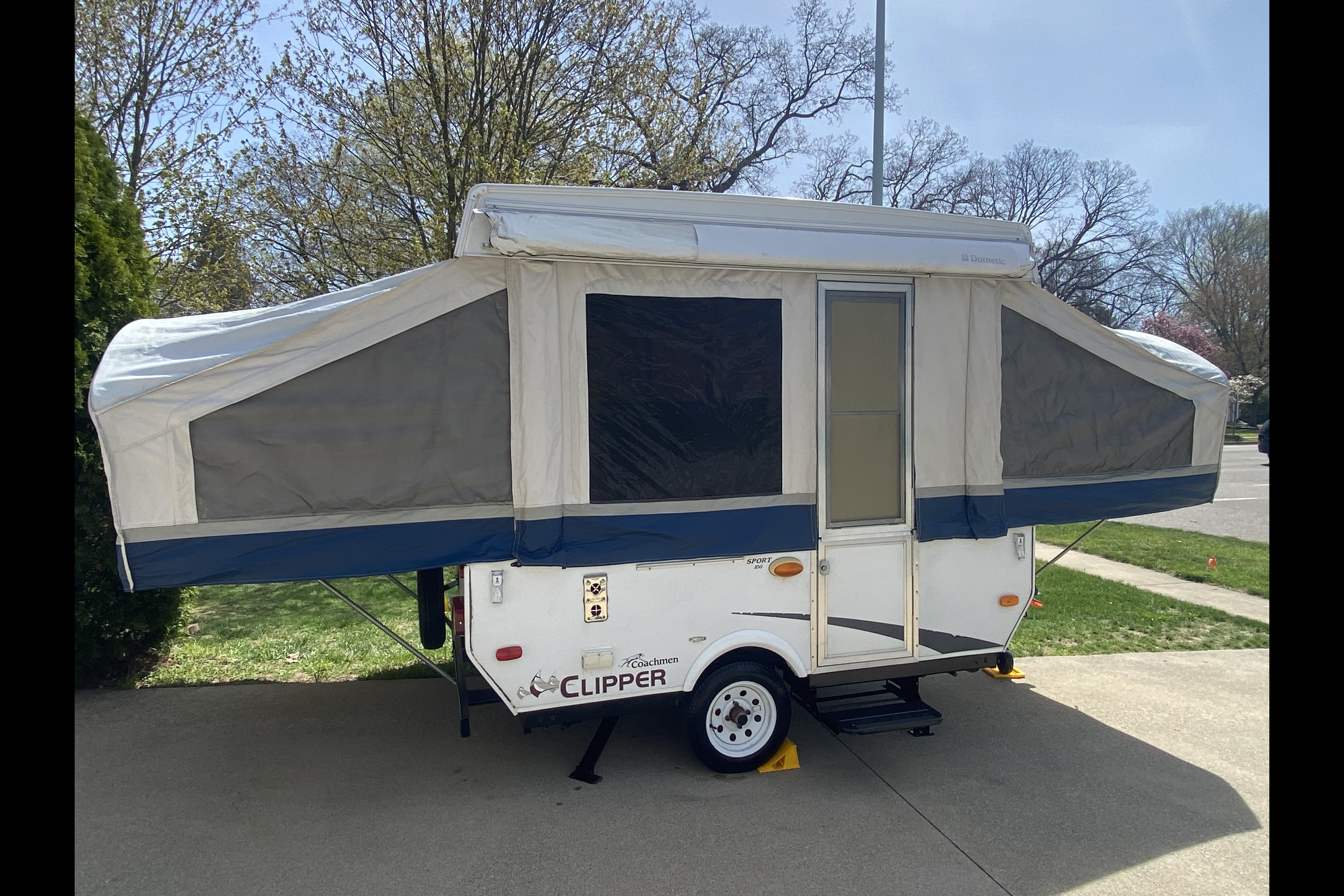 2010 Clipper sport 106 pop up camper