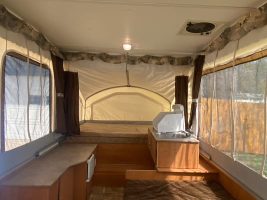2010 Clipper sport 106 pop up camper