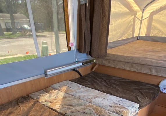 2010 Clipper sport 106 pop up camper
