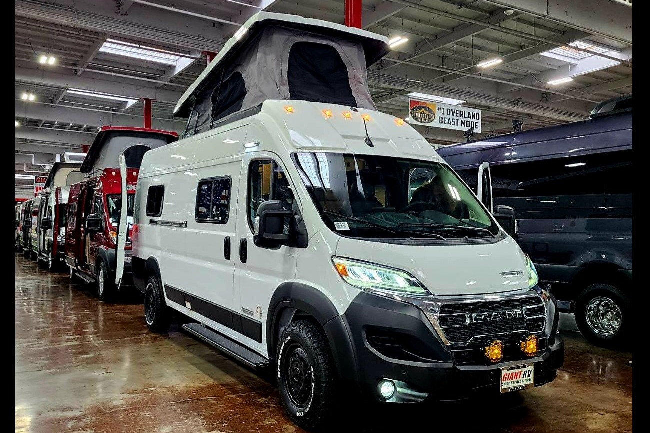 Wayne's Winnebago Solis 59px Class B