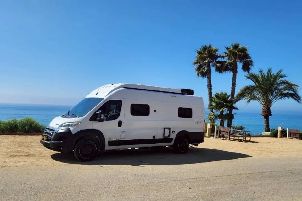 Wayne's Winnebago Solis 59px Class B