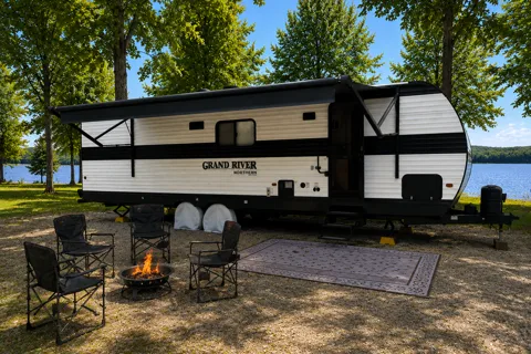 Family-Friendly Trailer | Queen Bed & Bunkhouse | Optional Delivery & Setup