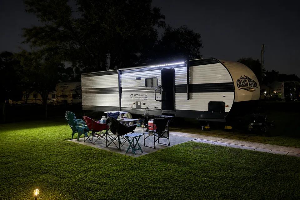 Family-Friendly Trailer | Queen Bed & Bunkhouse | Optional Delivery & Setup