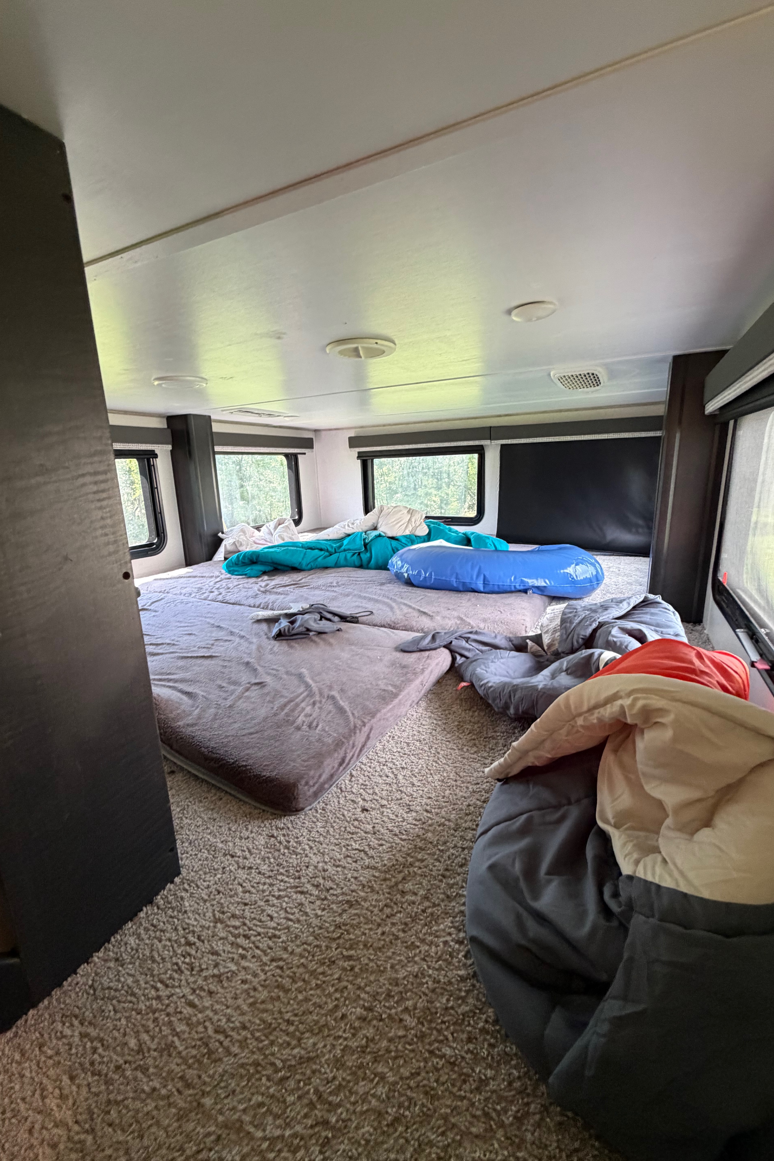 Charles's Keystone Avalanche 390 DS Fifth Wheel