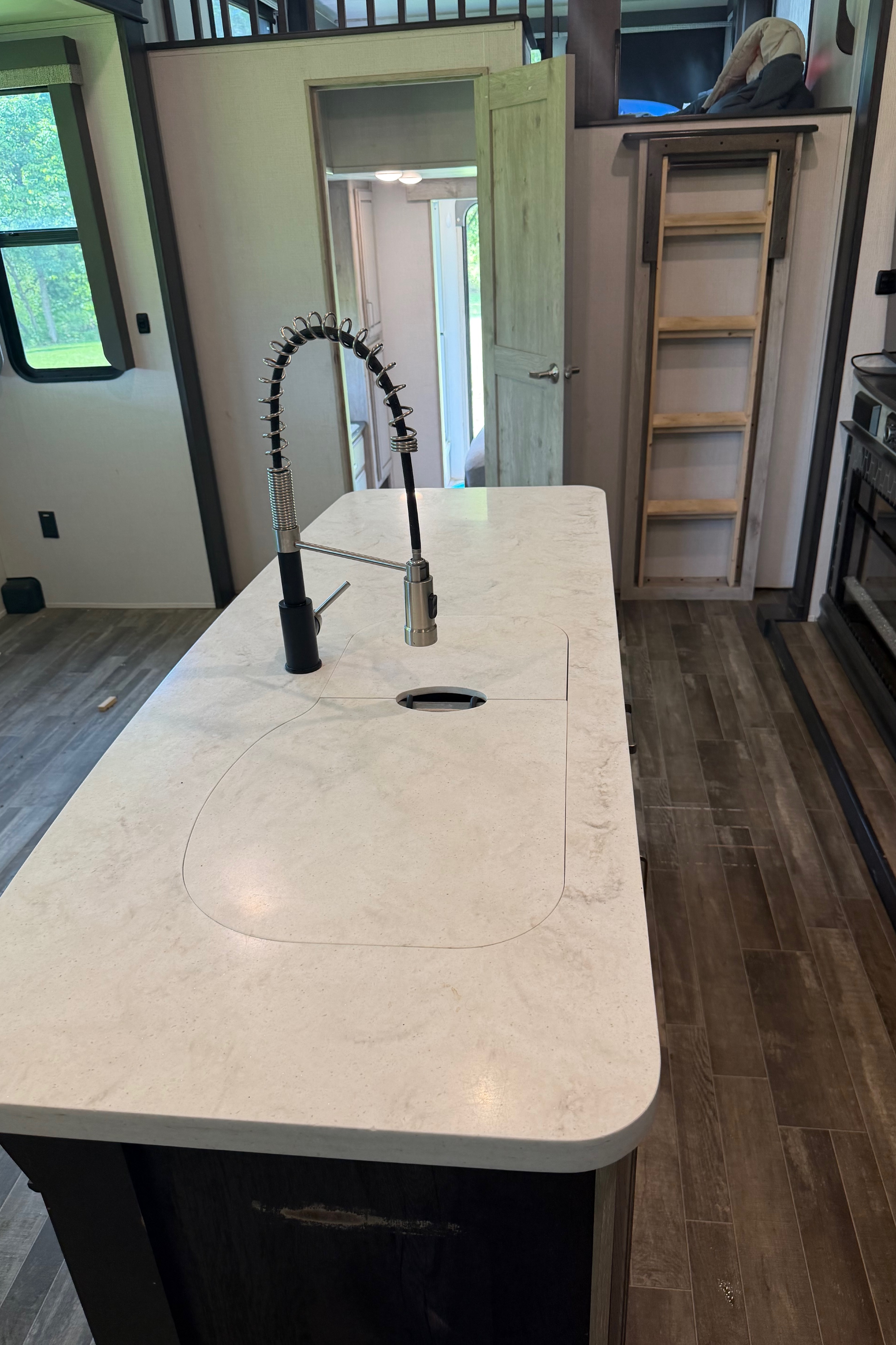 Charles's Keystone Avalanche 390 DS Fifth Wheel