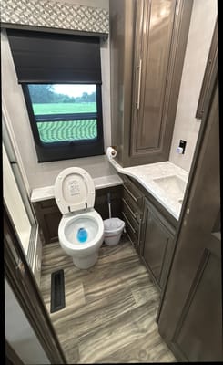 Luxury 2022 Georgetown GT7-Travel and Camp in style