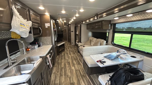 Luxury 2022 Georgetown GT7-Travel and Camp in style