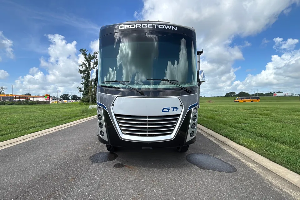 Luxury 2022 Georgetown  GT7-Travel and Camp in style