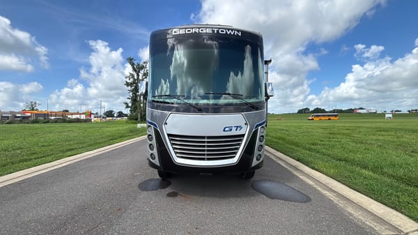 Luxury 2022 Georgetown GT7-Travel and Camp in style