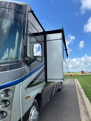 Luxury 2022 Georgetown GT7-Travel and Camp in style