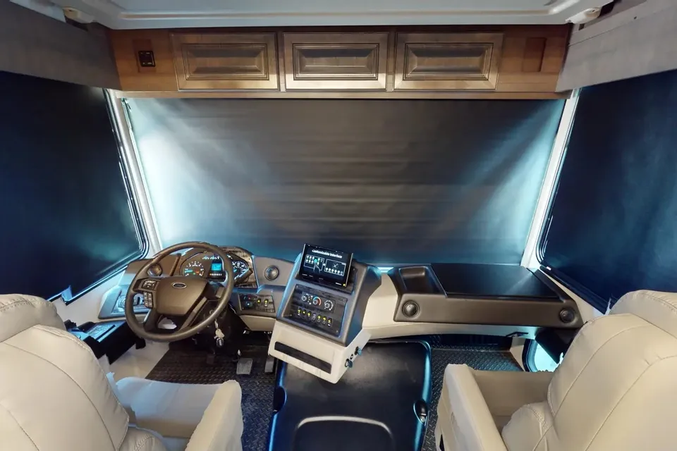 Luxury 2022 Georgetown  GT7-Travel and Camp in style