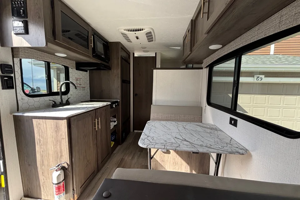 Family-Friendly Viking 17BH | Sleeps 5 | Pet Friendly | Delivery Available