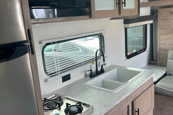 Mark's Gulf Stream 2024 Grand River 22MB Travel Trailer
