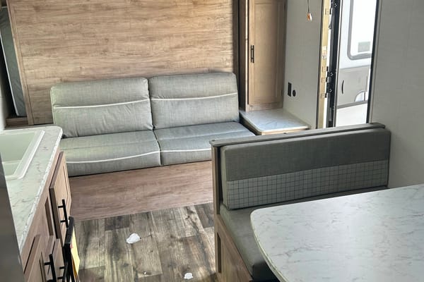 Mark's Gulf Stream 2024 Grand River 22MB Travel Trailer
