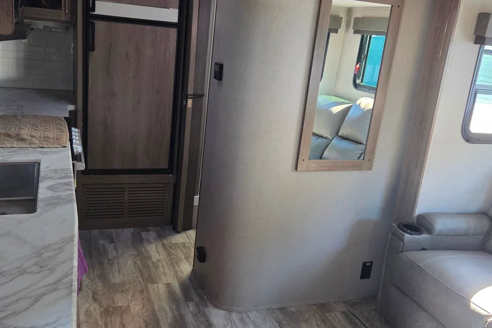 Paola 's Grand design imagine 17mke  Grand design imagine 17mke Travel Trailer