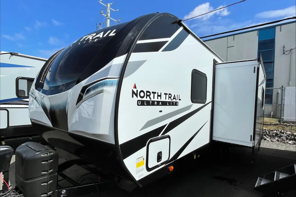 Heartland North Trail Ultra Lite 22CRB Roulotte