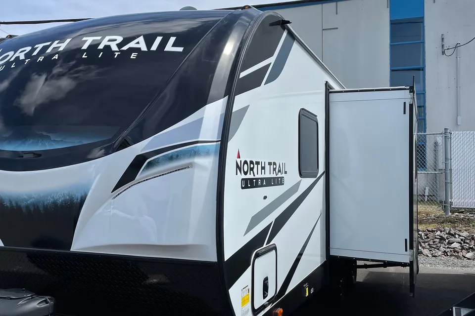 Heartland North Trail Ultra Lite 22CRB Roulotte