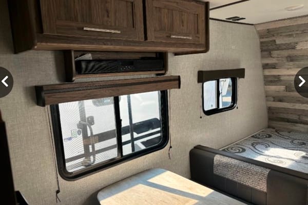 The ZEN Zinger Travel Trailer Like New!
