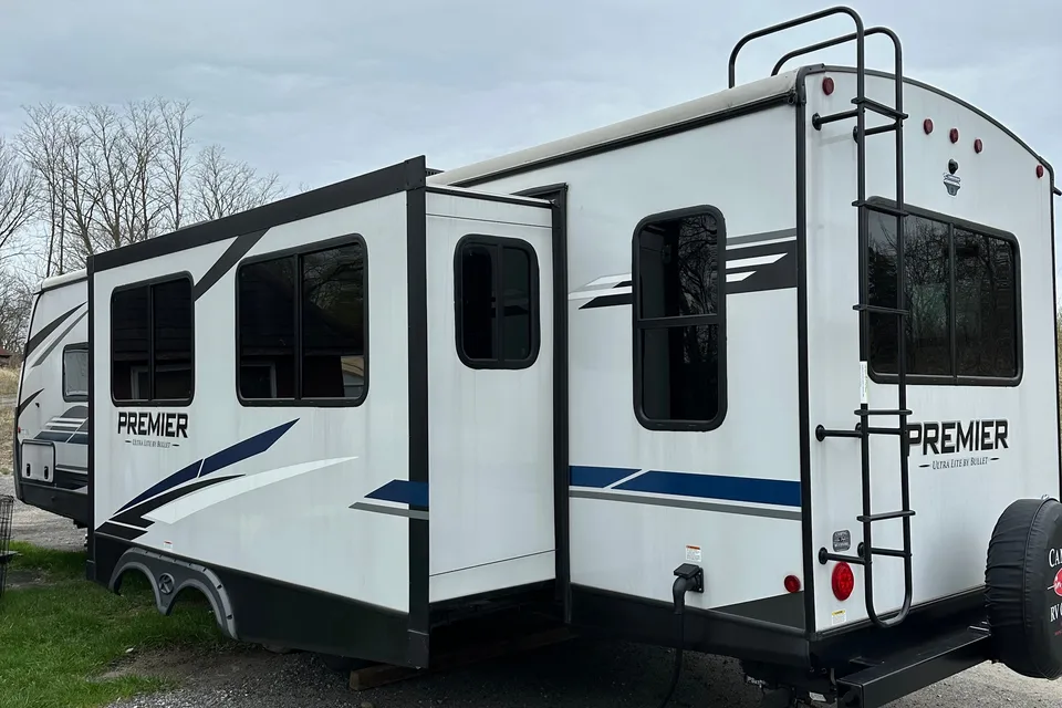 RBZ's Keystone Premier Ultra Lite By Bullet Travel Trailer