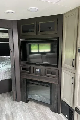 Couples Glamping In Comfort