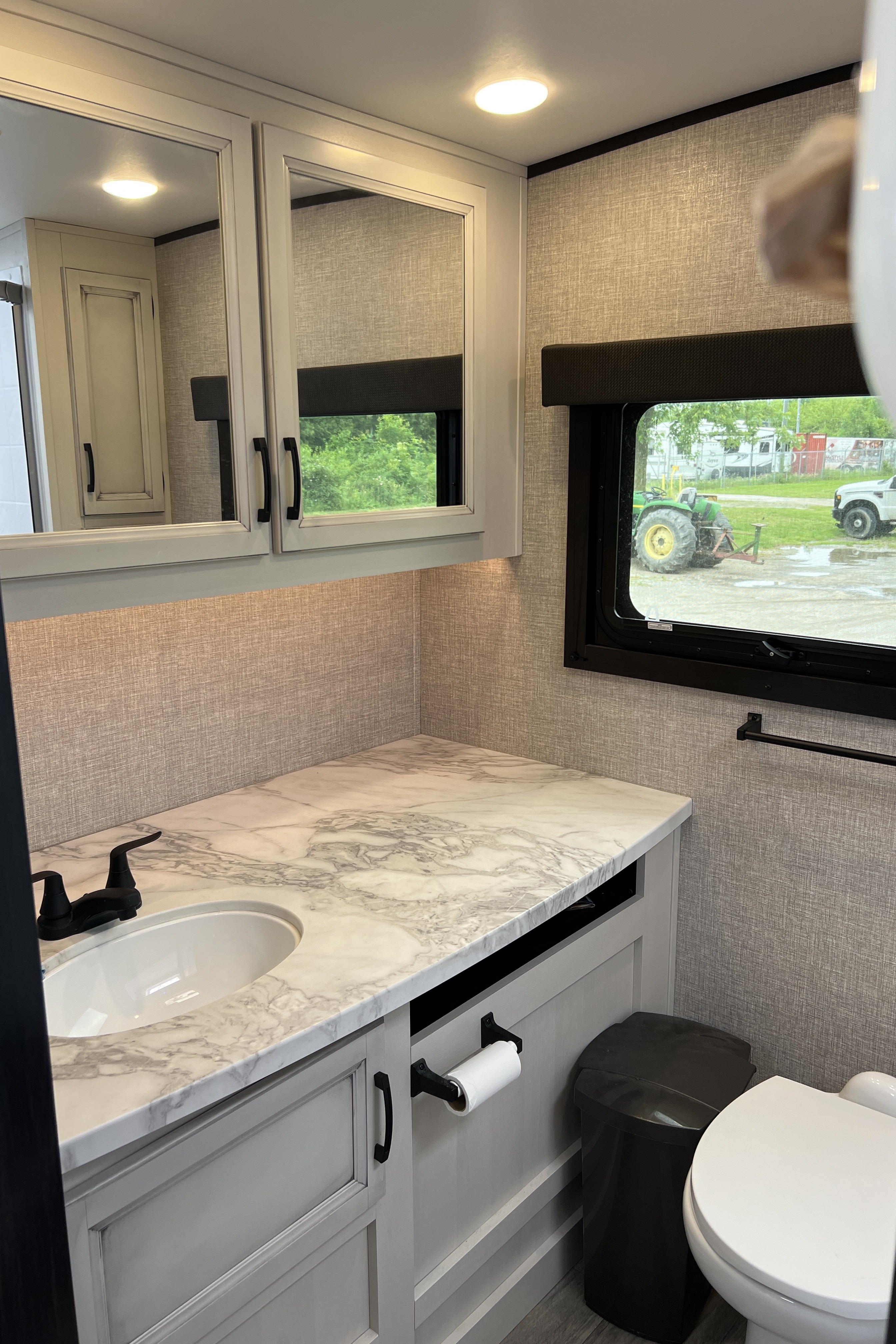 Couples Glamping In Comfort