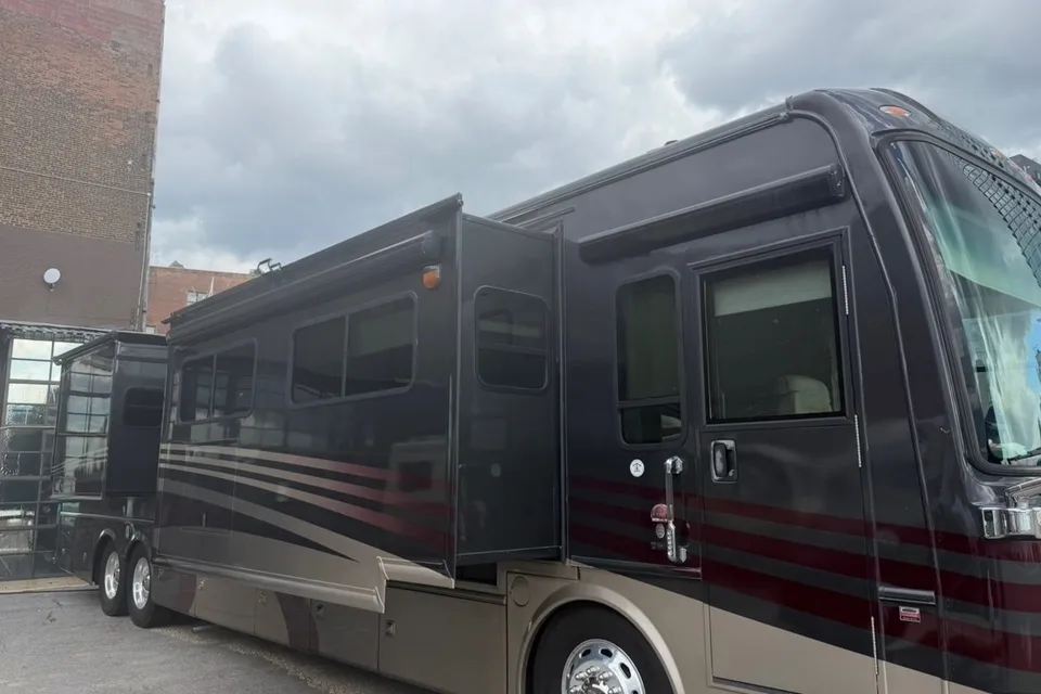 Miller's Thor Motor Coach 45 Class A
