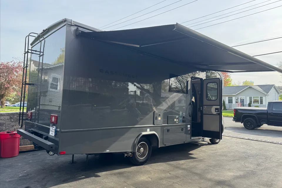 Brand new 2025 East to West Entrada 24FM ClassC