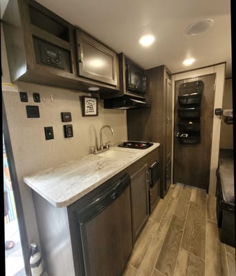 Donna's Jayco Jayflight SLX 7 184BS Travel Trailer