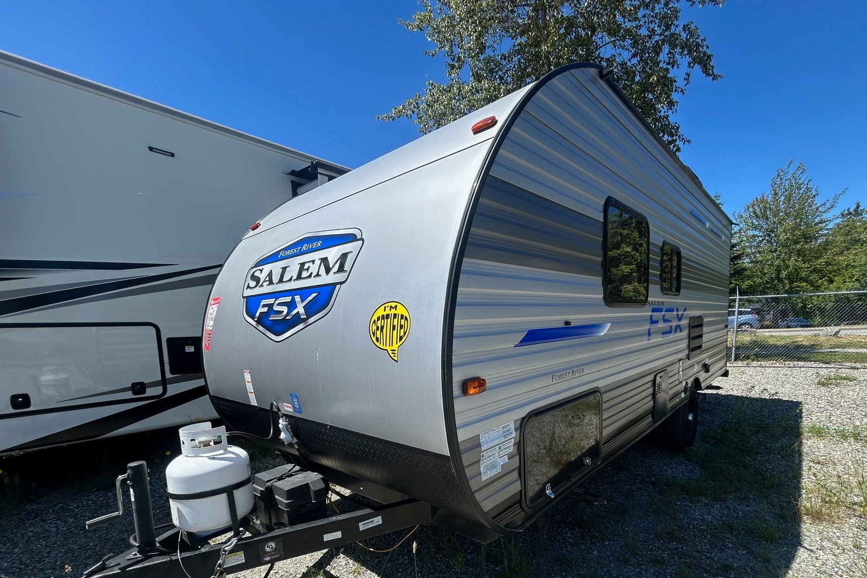 🏕️ Coastal Camping in Comfort