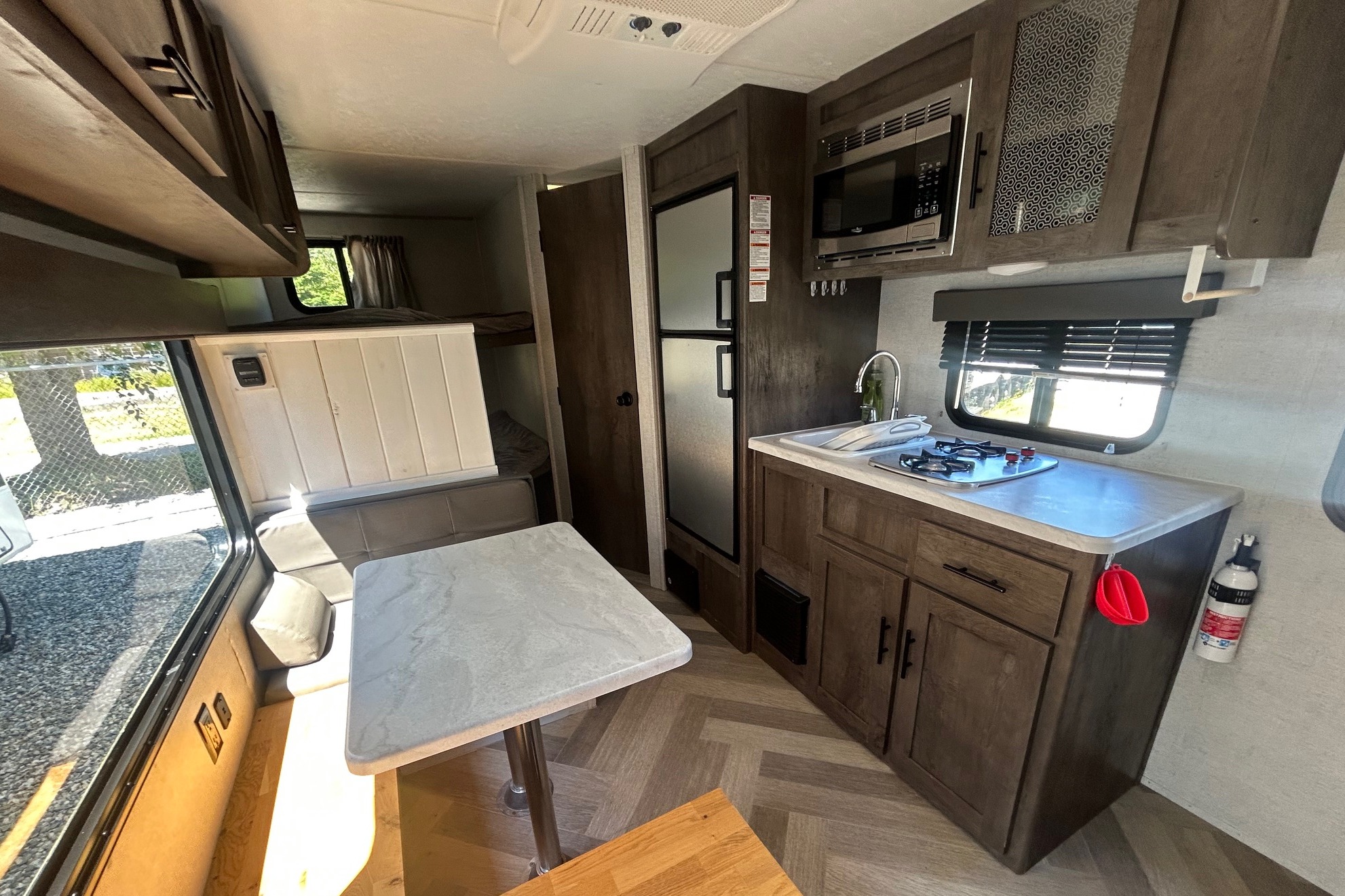 🏕️ Coastal Camping in Comfort