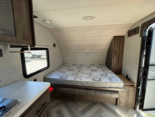 🏕️ Coastal Camping in Comfort
