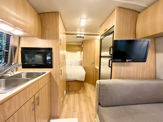 Airstream Safari Travel Trailer
