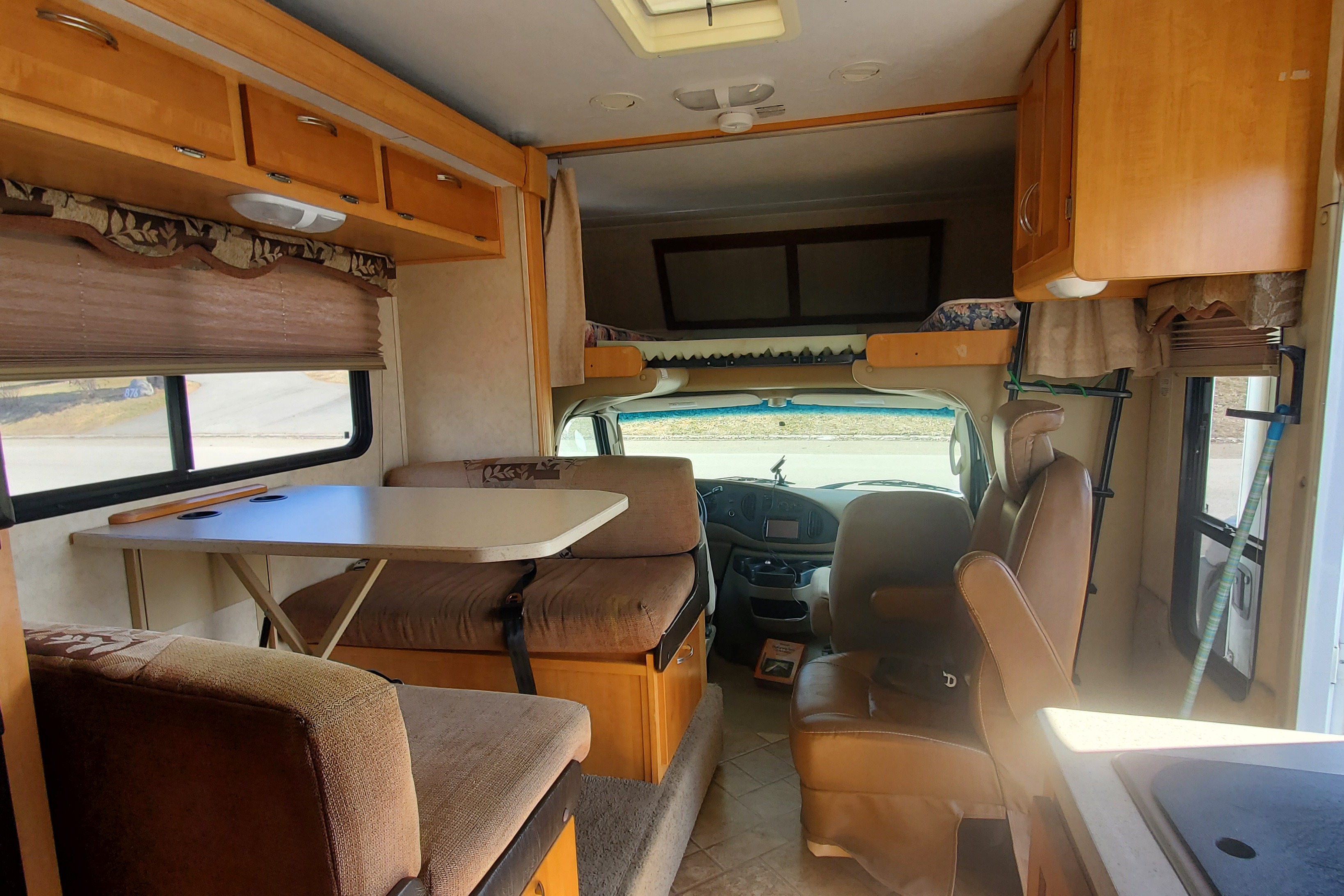 Mobile Beast 6 with Slide Out