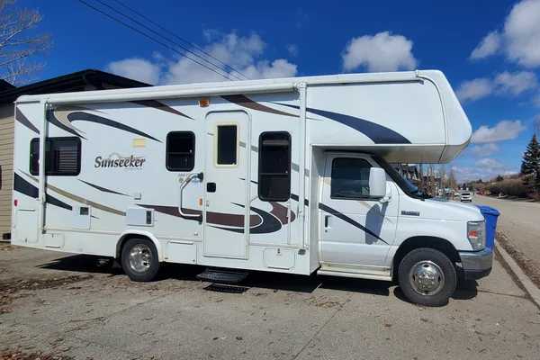 Mobile Beast 6 with Slide Out