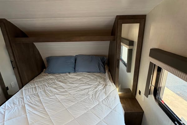 TKG Forest River Wildwood 273QBXL Travel Trailer