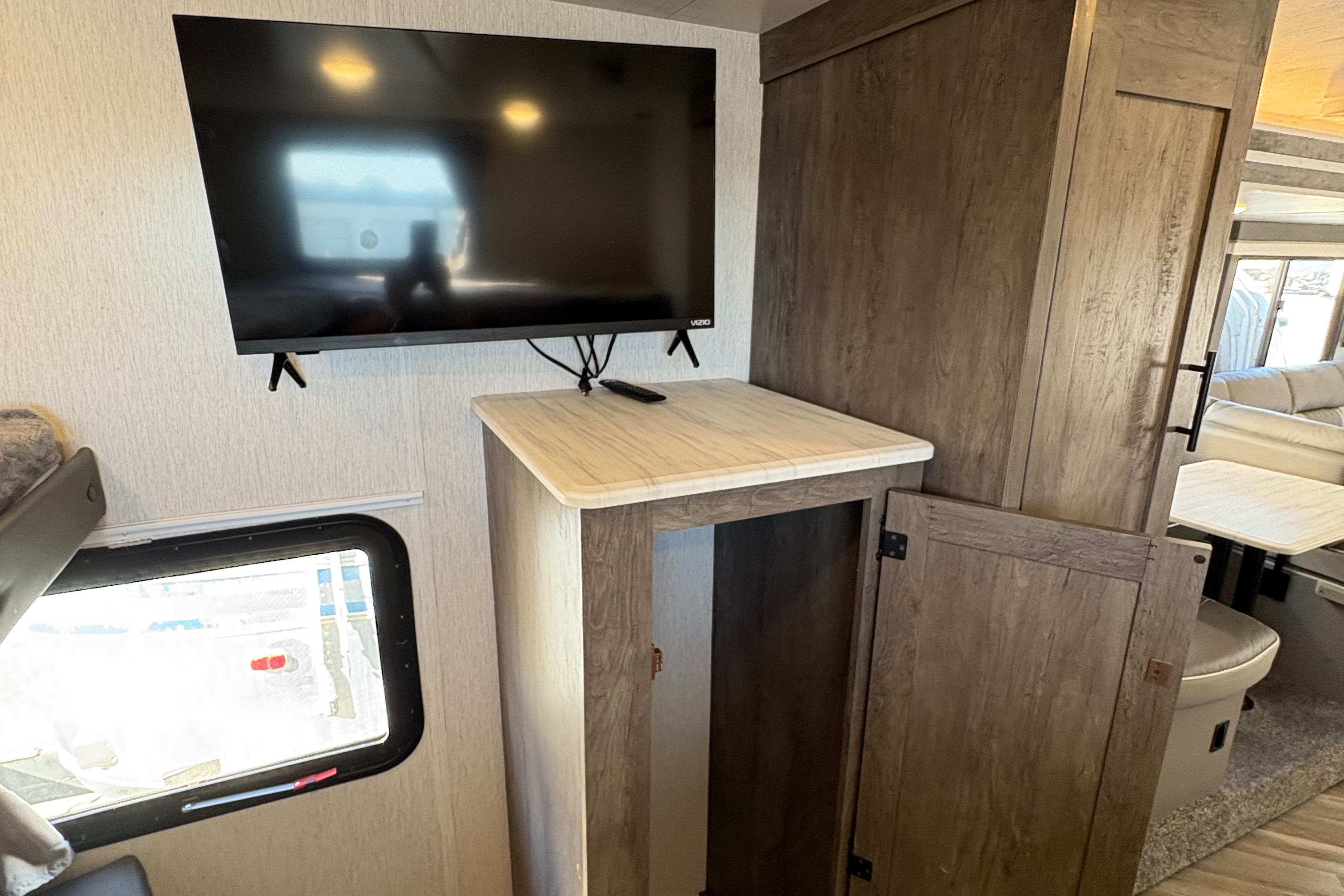 TKG Forest River Wildwood 273QBXL Travel Trailer