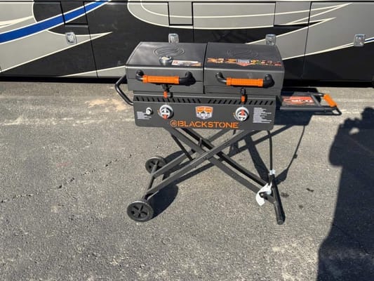 TKG Forest River Wildwood 273QBXL Travel Trailer