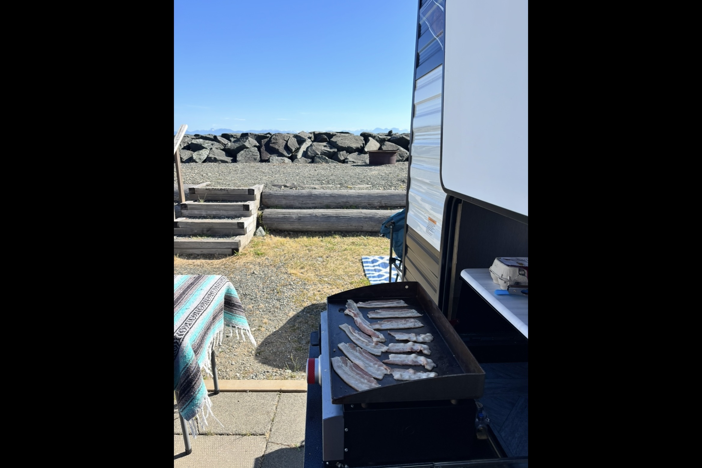 2024 Wildwood X-Lite - Family Friendly Bunkhouse Adventure!