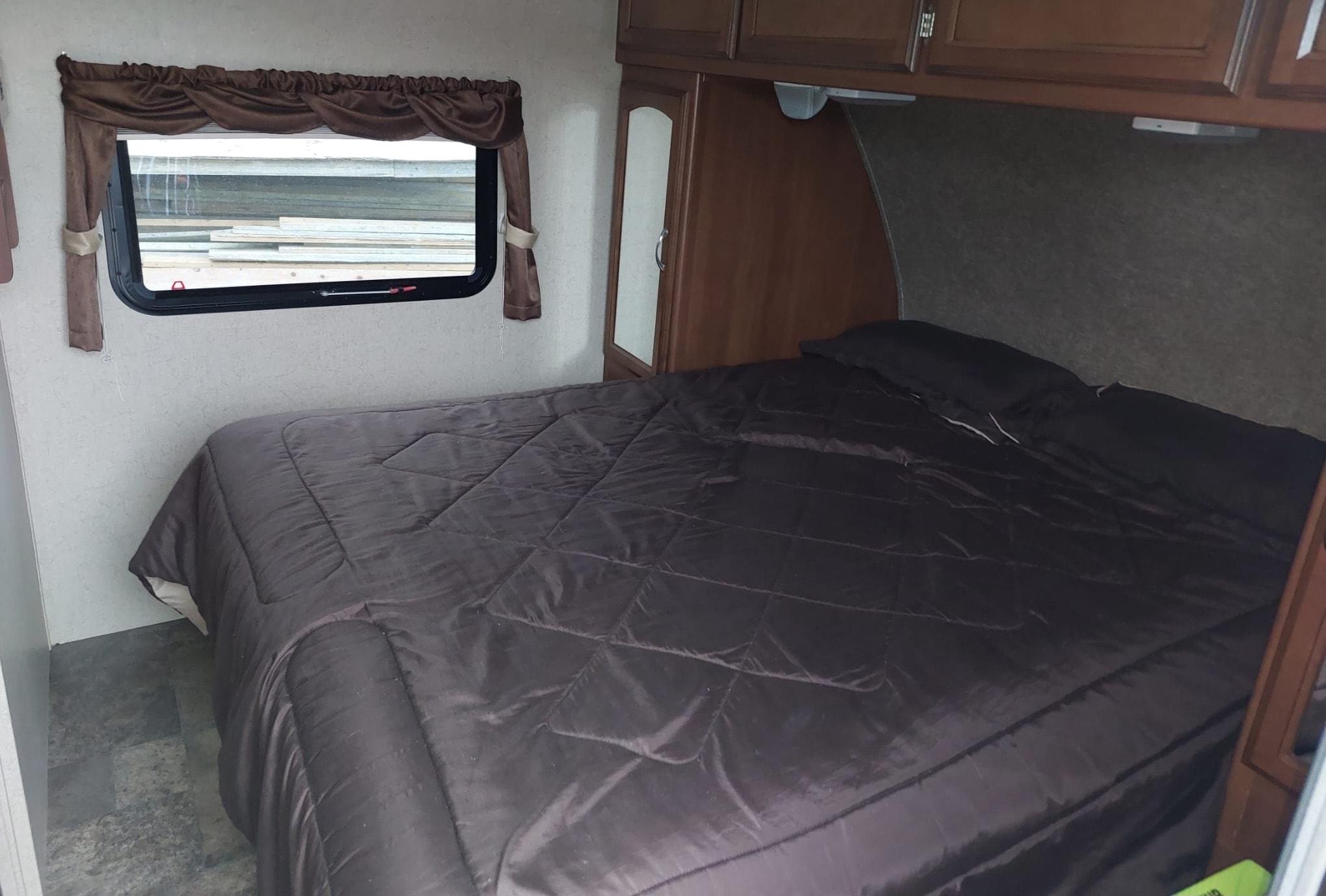 Raymond 's Coachmen Freedom Express Travel Trailer